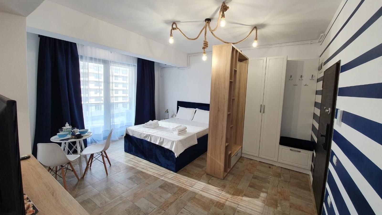 Lakeside Studio Mamaia Central Exterior photo