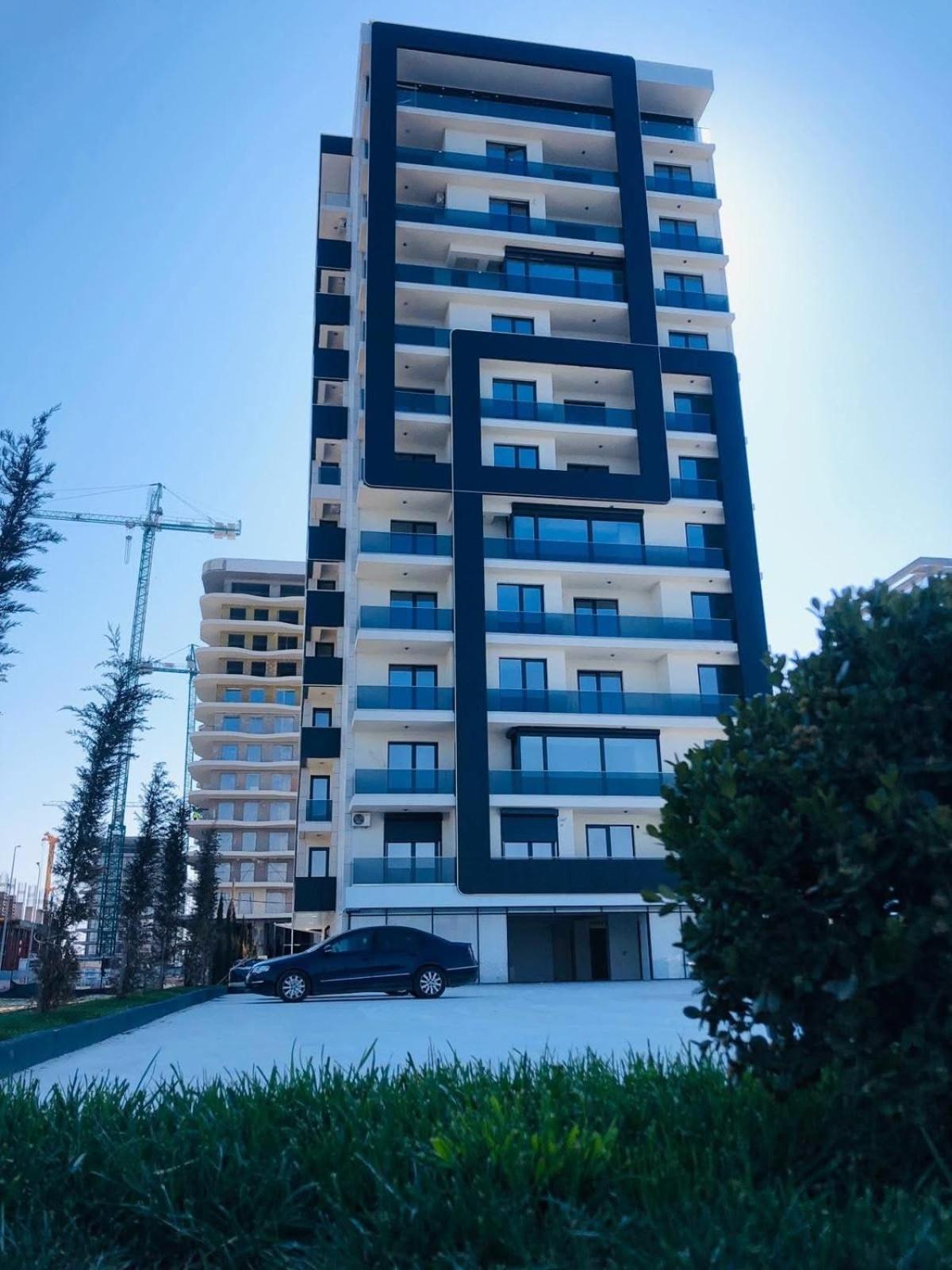Lakeside Studio Mamaia Central Exterior photo