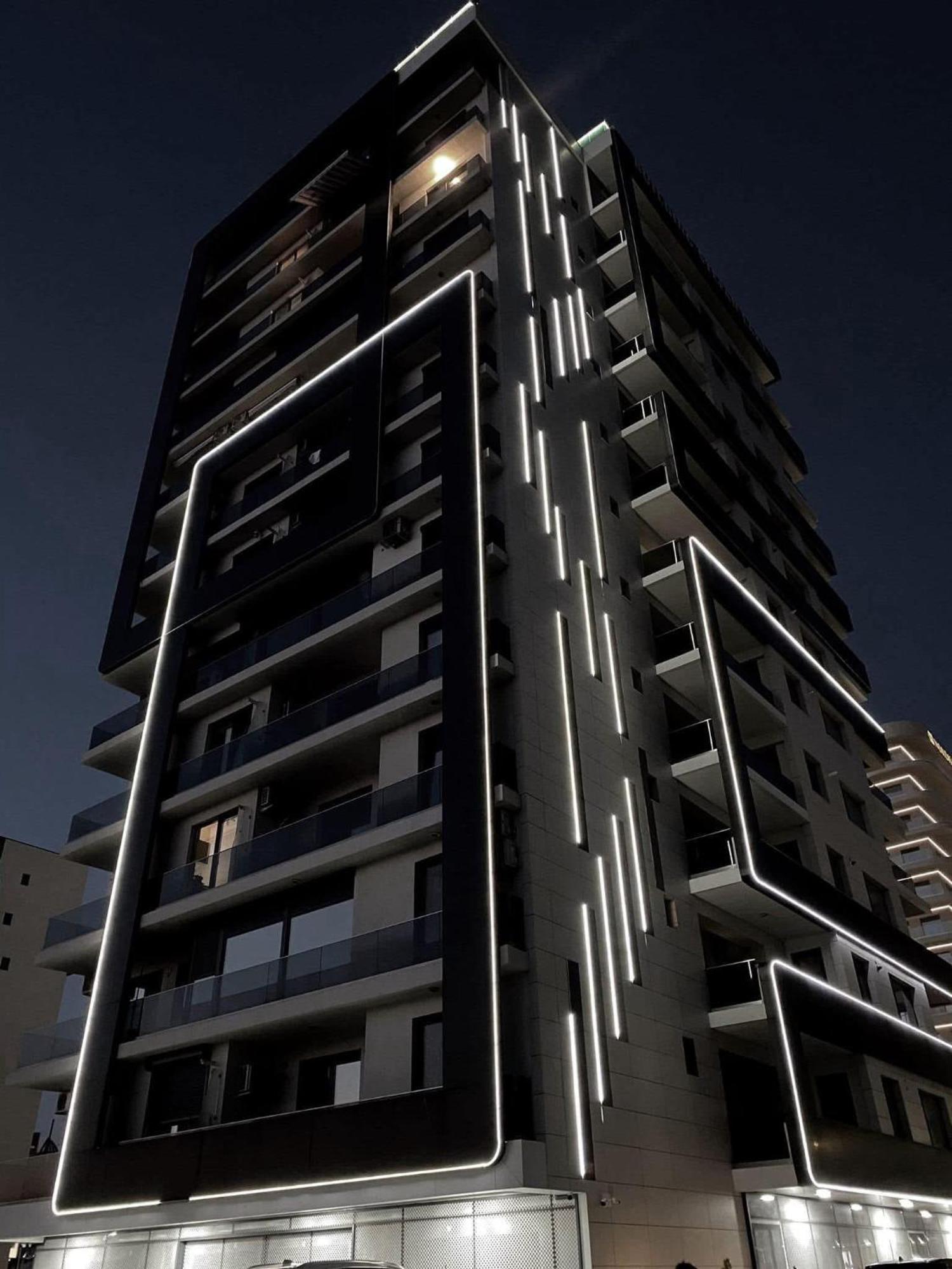 Lakeside Studio Mamaia Central Exterior photo