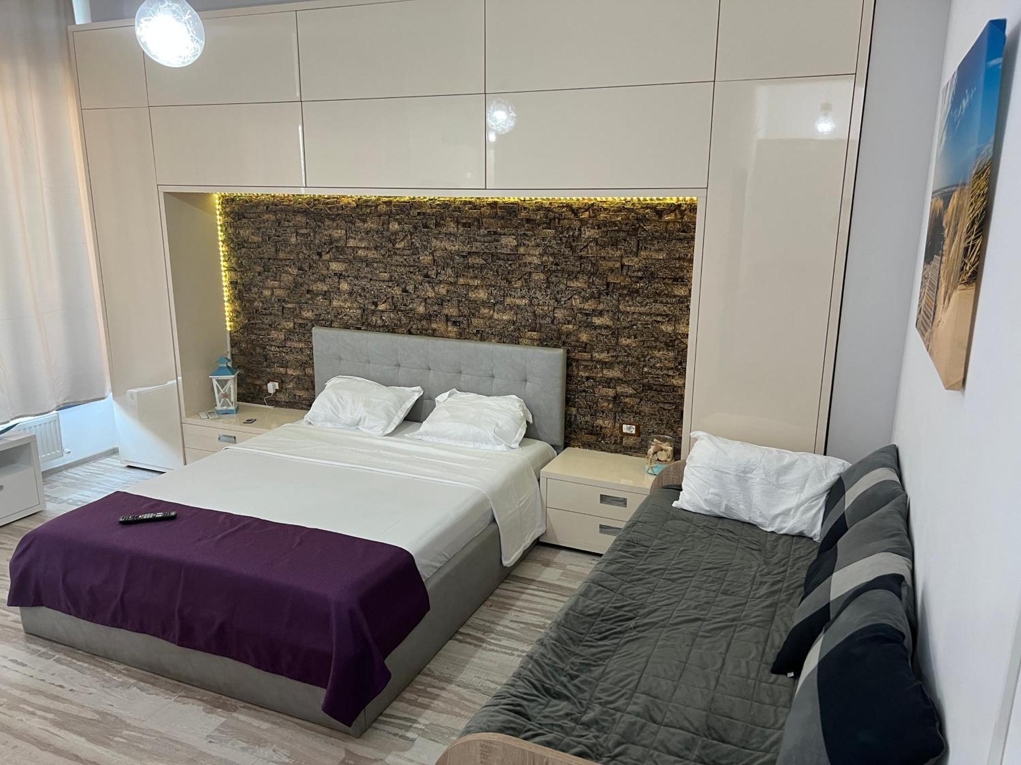 Lakeside Studio Mamaia Central Exterior photo