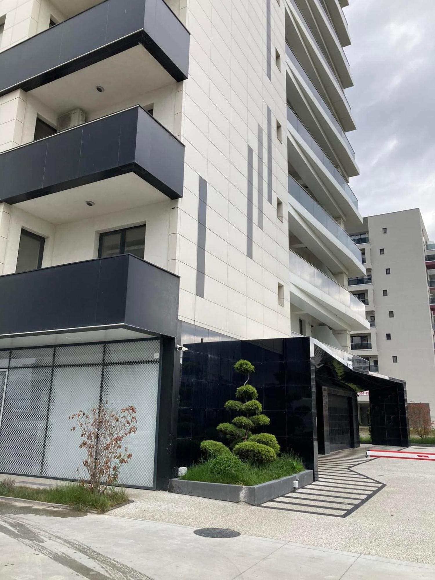 Lakeside Studio Mamaia Central Exterior photo